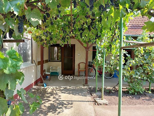 Eladó ház Jászberény