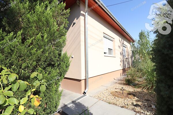 Eladó ház Cserkeszőlő