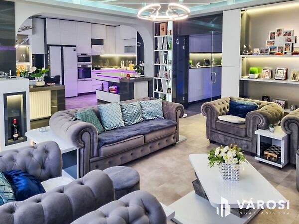 Eladó ház Gyula, Belváros