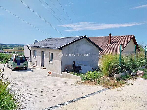 Eladó nyaraló Nagyigmánd