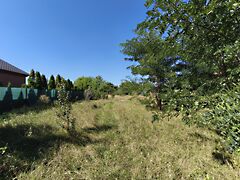 Eladó földterület Baracs