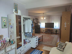 Eladó ház Naszály