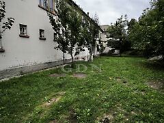 Eladó iroda Váchartyán