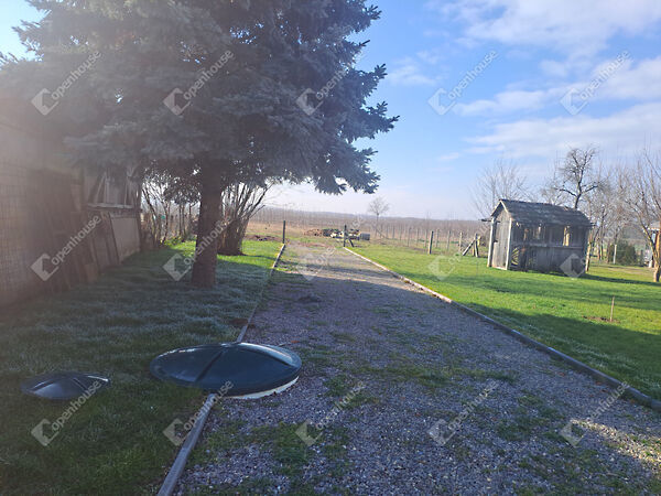 Eladó ház Ócsárd