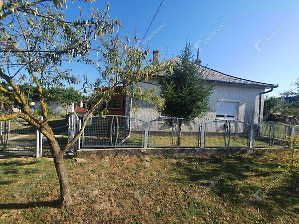 Eladó ház Babócsa