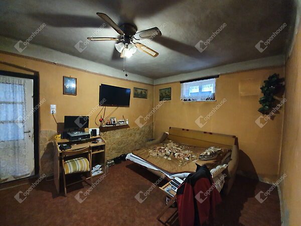 Eladó ház Lakócsa