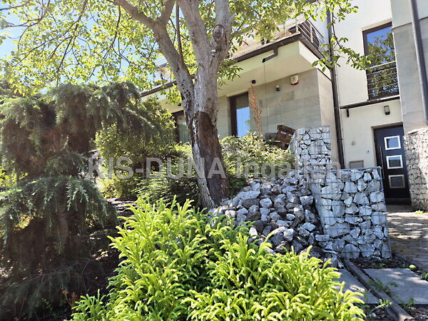 Eladó lakás Budapest, III. kerület, Táborhegy