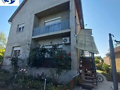 Eladó ház Monor, Központ