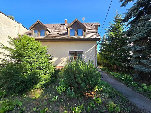 Eladó ház Budapest, XV. kerület, Rákospalota