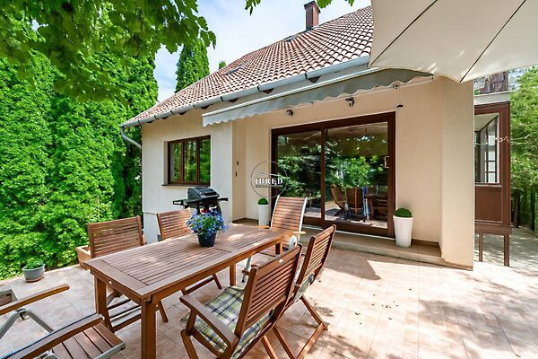 Eladó ház Budakeszi