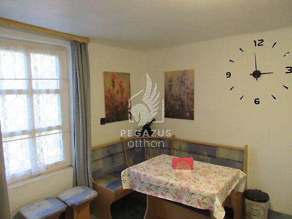 Eladó nyaraló Arló