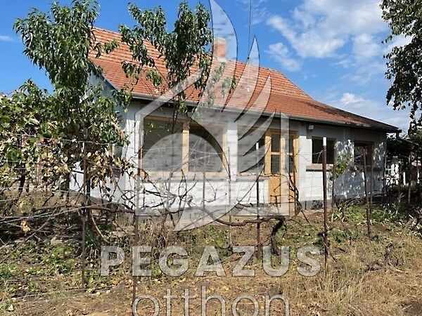 Eladó ház Tiszaszentimre