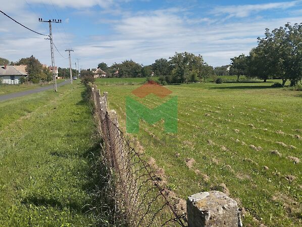 Eladó földterület Kéthely