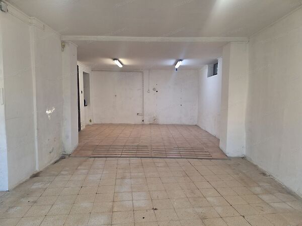 Eladó üzleti Bátmonostor