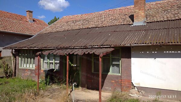 Eladó ház Tiszaföldvár