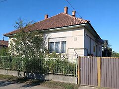 Eladó ház Jászfényszaru