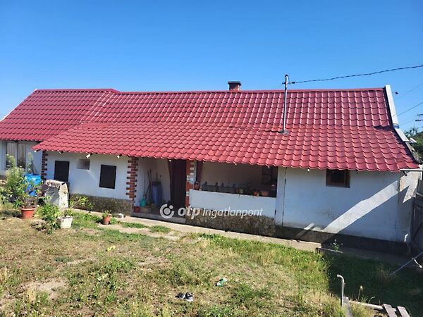 Eladó ház Jászfényszaru