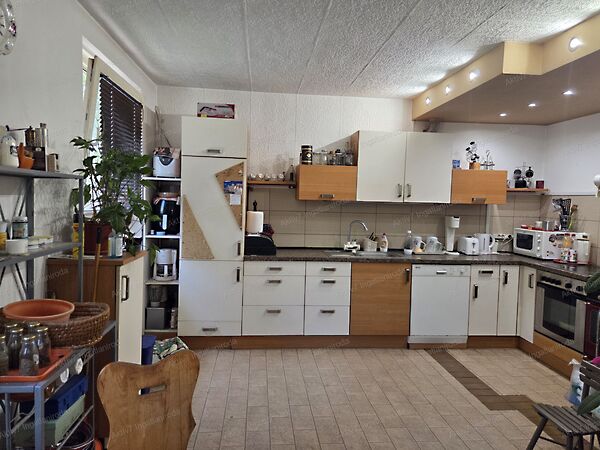 Eladó ház Sándorfalva