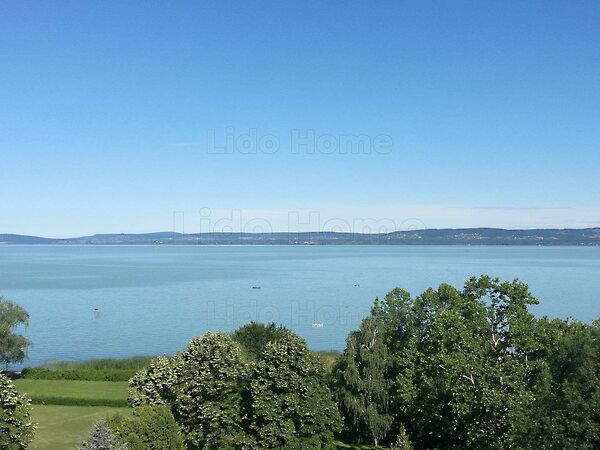 Eladó nyaraló Balatonföldvár