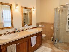 Eladó lakás Budapest, III. kerület