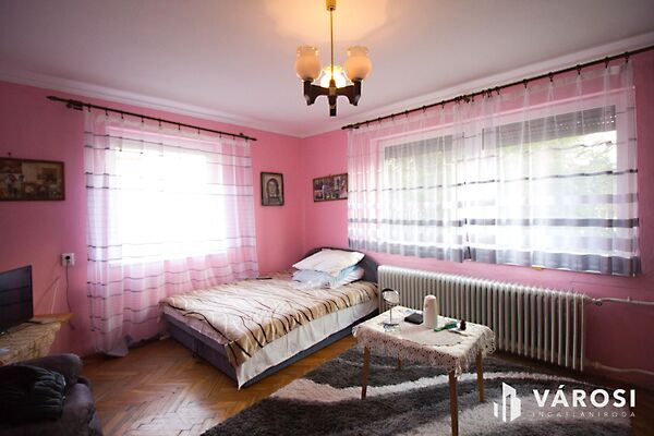 Eladó ház Forráskút