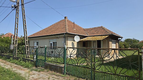 Eladó ház Tiszalúc