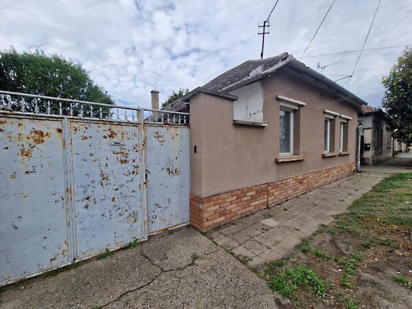 Eladó ház Baja, Bajaszentistván