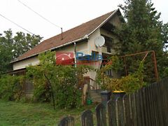 Eladó ház Jászkarajenő