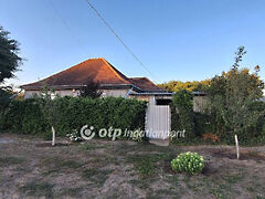 Eladó ház Kecel