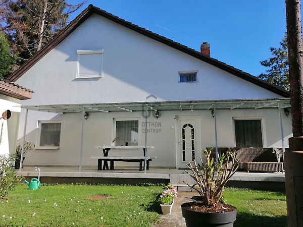 Eladó ház Balatonberény