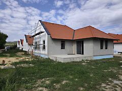 Eladó ház Balatonszőlős