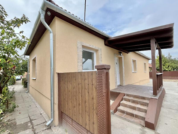 Eladó ház Nagykáta