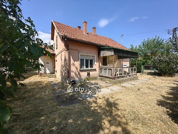 Eladó ház Kenderes