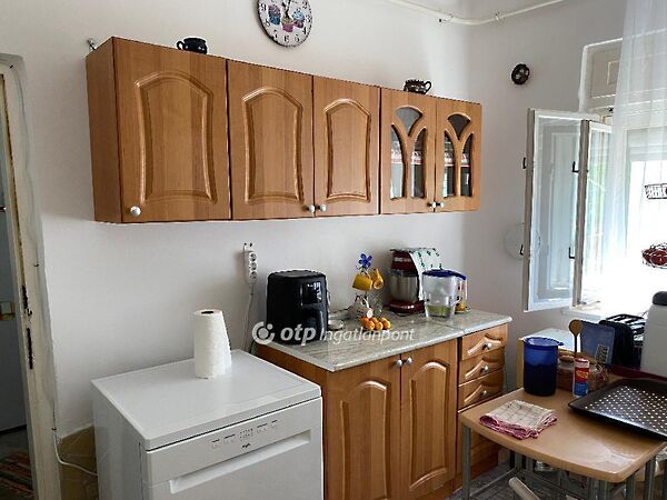 Eladó ház Kunmadaras