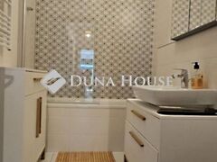 Eladó lakás Budapest, III. kerület