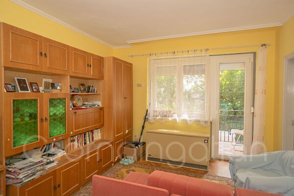 Eladó lakás Csorna