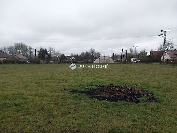Eladó földterület Lajosmizse