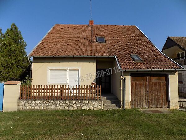 Eladó ház Mezőlak