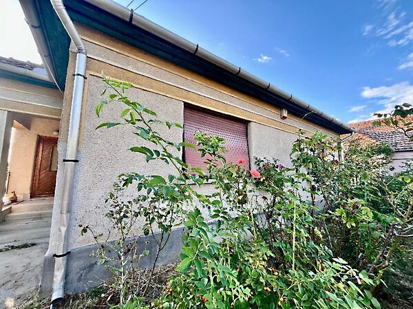 Eladó ház Jászapáti