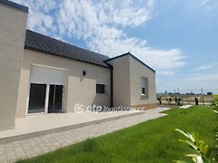 Eladó lakás Jászberény