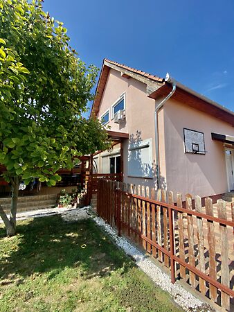 Eladó ház Halásztelek