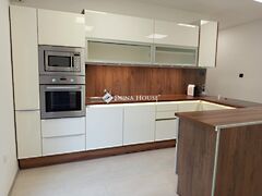 Eladó lakás Komló