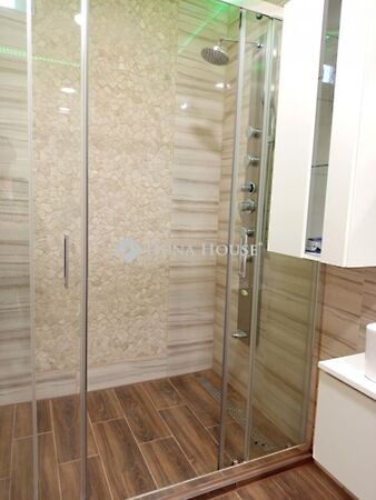 Eladó lakás Komló