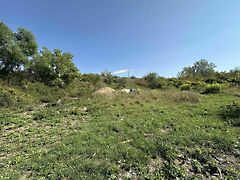 Eladó földterület Vác