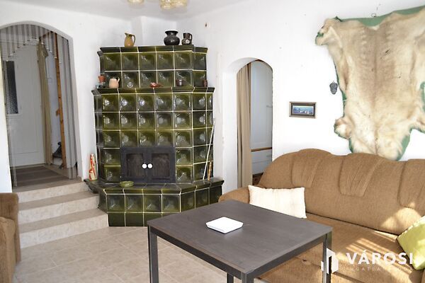 Eladó földterület Felsőörs