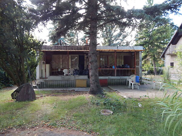Eladó nyaraló Balatonudvari