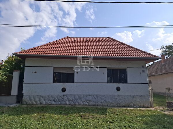 Eladó ház Biatorbágy