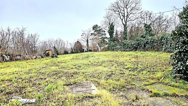 Eladó földterület Tárnok