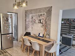 Eladó ház Esztergom, Kertváros