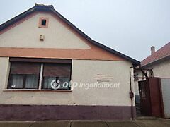 Eladó ház Jászberény